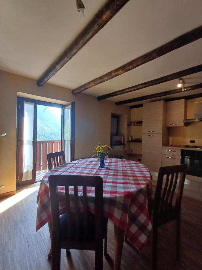 Casa Vacanze Ca' Moreschi Berzo Eksteriør billede